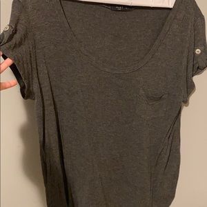 Grey tee shirt